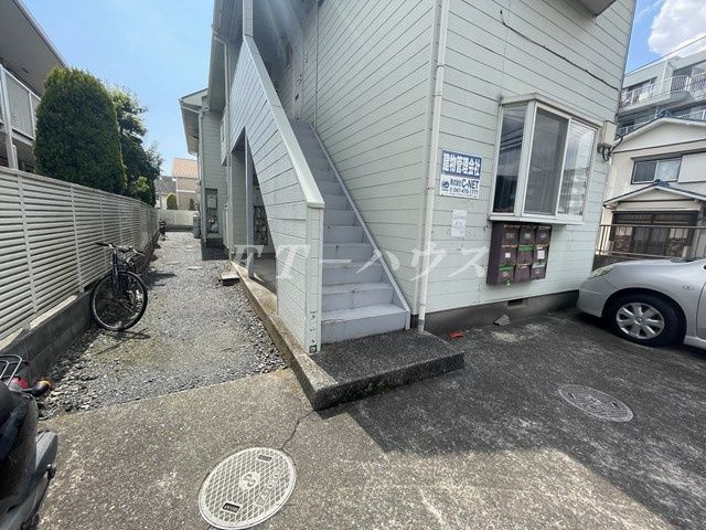 パルハイツの駐車場