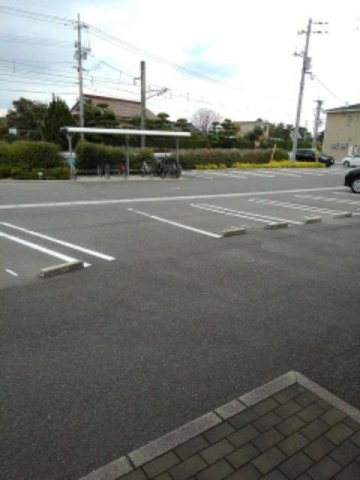 センプレ　ヴェルデⅠの駐車場