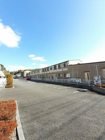 エスポワールＣの駐車場