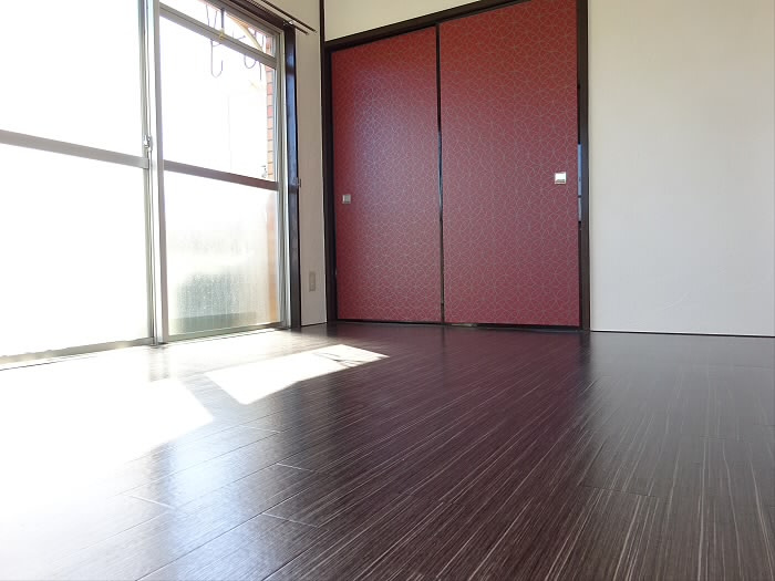 毛塚ビルの寝室