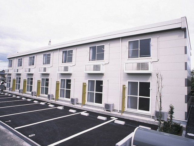 レオパレスヴィラ笹山の外観