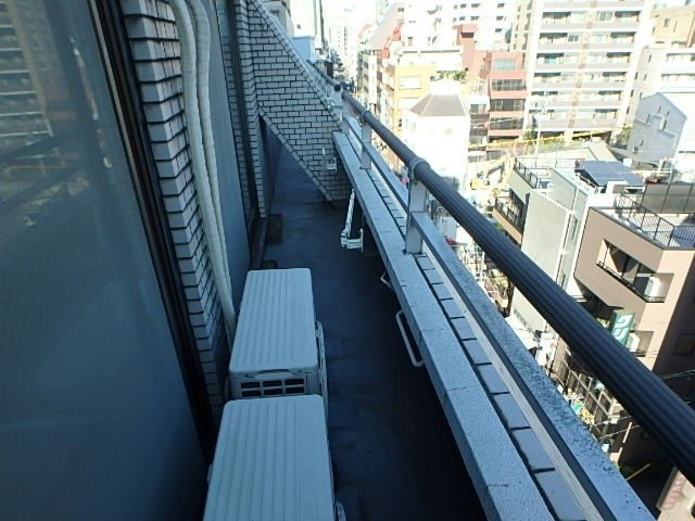 ビクセルお茶の水のバルコニー