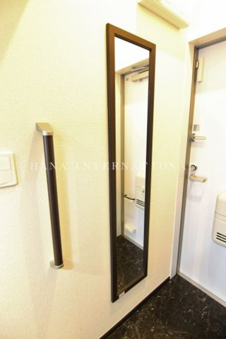 ミランダ桜荘の玄関