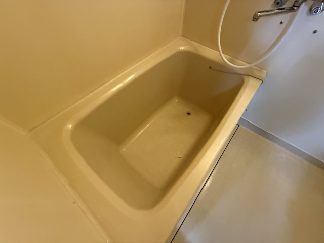 ロゼ幸町B棟の浴室