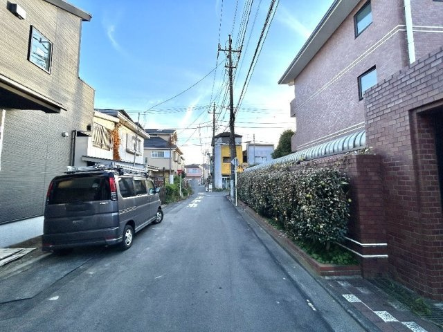 西東京市中町５丁目　新築一戸建　西武新宿線　東伏見の前面道路含む現地写真