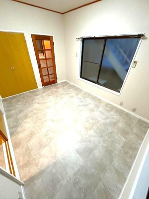 【居間・リビング】 | ホワイトハウスＢ | リビングです