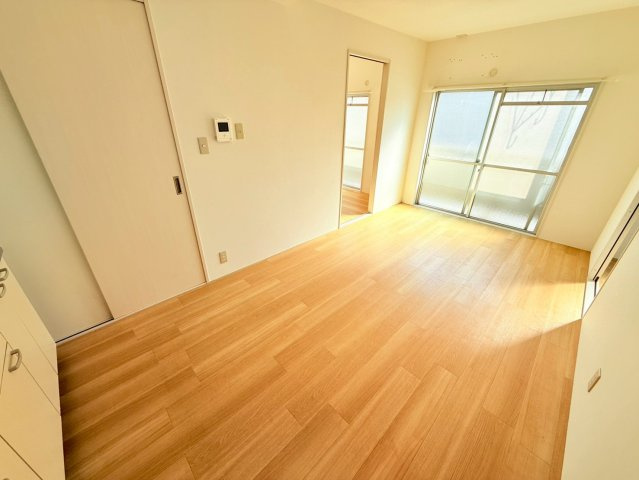 高島グリーンハイツの居間・リビング