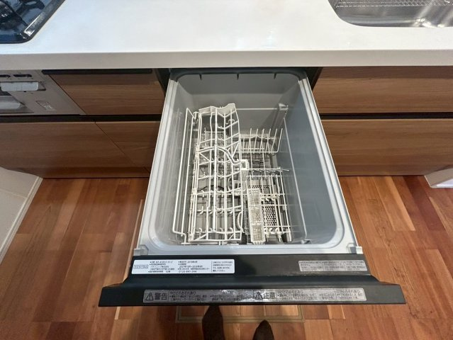 乙訓郡大山崎町円明寺鳥居前のキッチン|毎日の家事効率がアップする食洗機付きです。