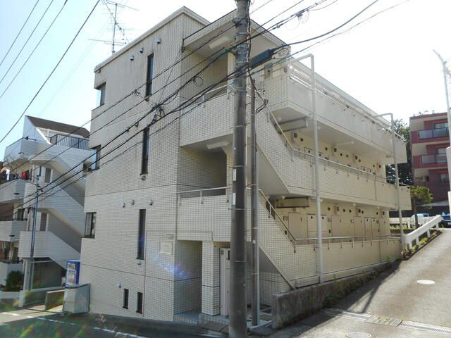 たまプラーザフラットの外観