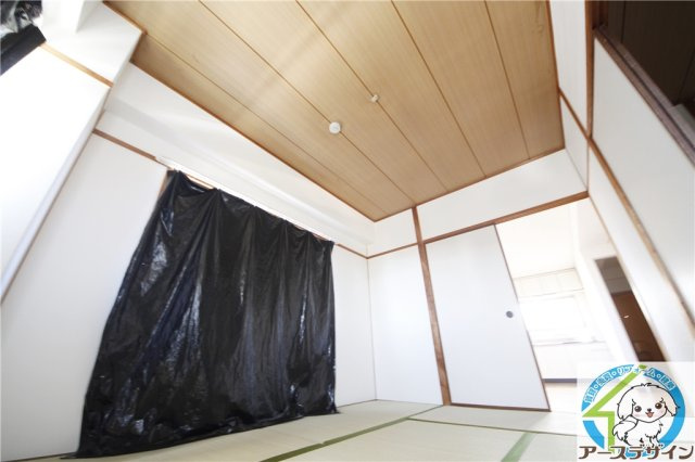 ハイツOGIの和室