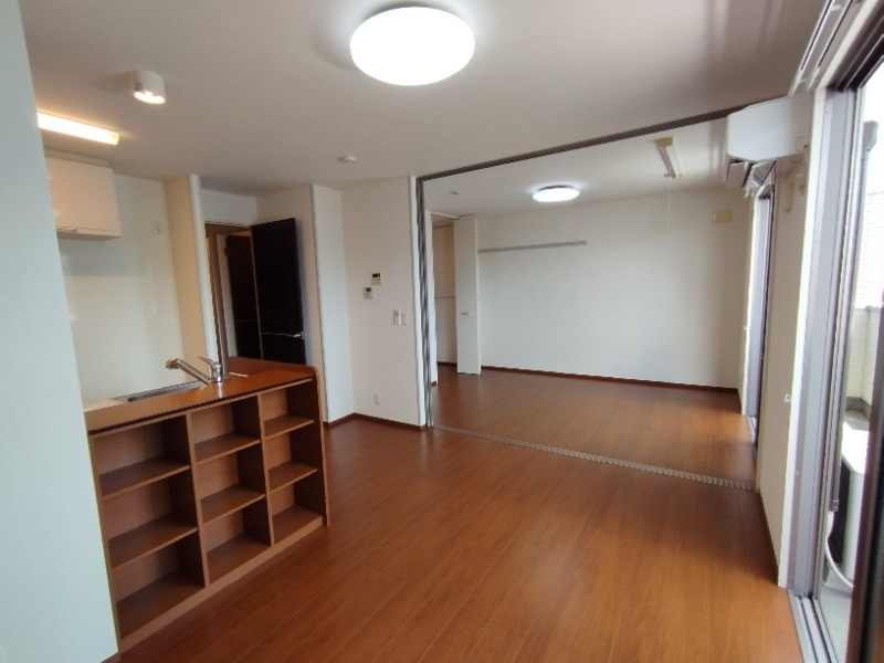 エターナル　ウイングの居間・リビング