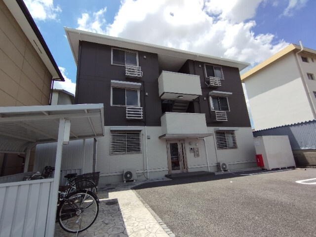 エターナル　ウイングの外観