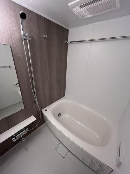 ベルヴュコート名古屋則武の浴室