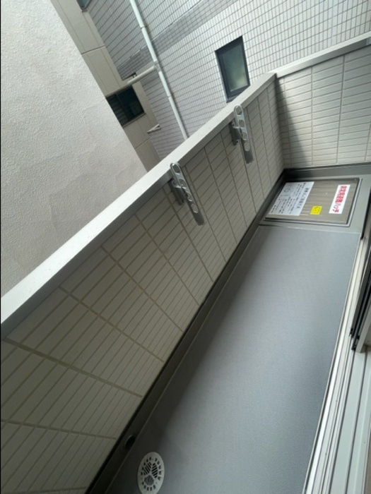 スペチアーレ万代　住吉小学校区のバルコニー|スペチアーレ万代