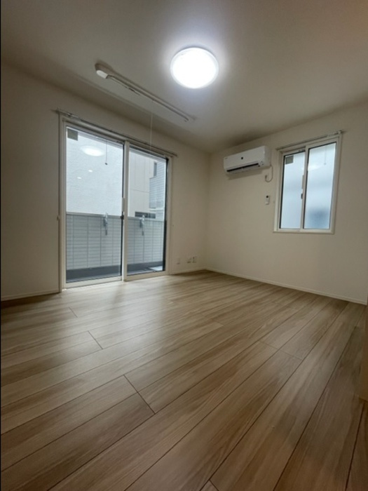 スペチアーレ万代　住吉小学校区の居間・リビング|スペチアーレ万代