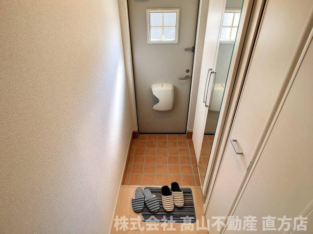 レジデンス感田　Ｂの玄関