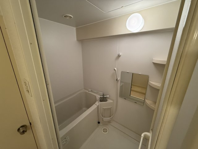 メゾン千里中央の浴室