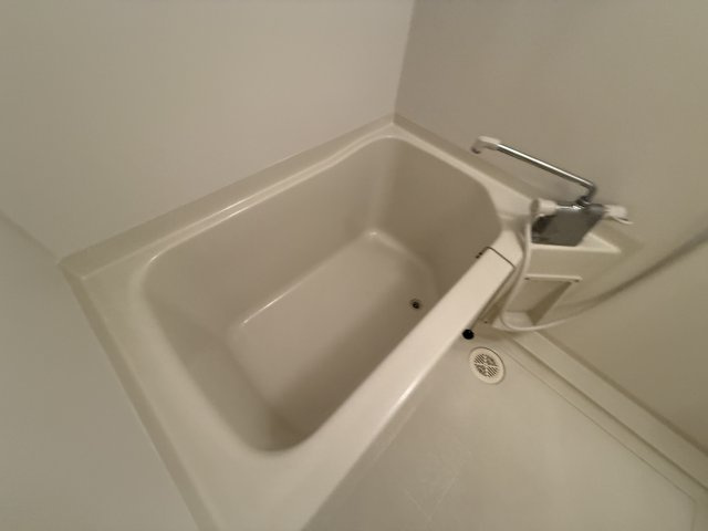 メゾン千里中央の浴室