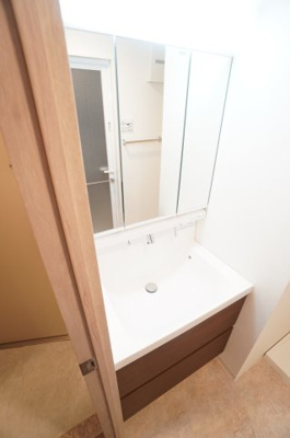 【独立洗面台】 | Au Soleil CHIBA | ※同物件・反転タイプの写真です。