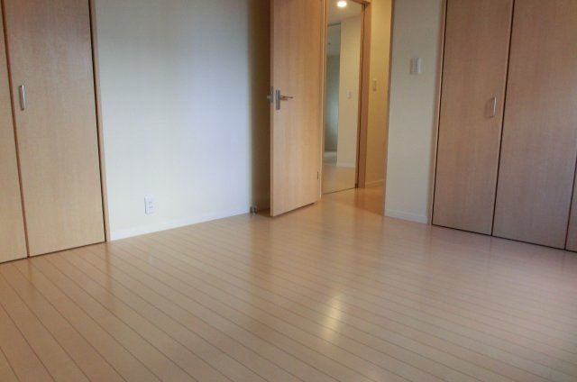 シャーメゾン稲田本町C棟の居間・リビング|☆掲載されている写真は同物件の別部屋のものとなりますのでご注意ください。