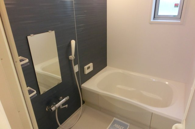 シャーメゾン稲田本町C棟の浴室|☆掲載されている写真は同物件の別部屋のものとなりますのでご注意ください。