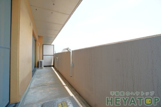 【バルコニー】 | 南向きバルコニー（同仕様写真）