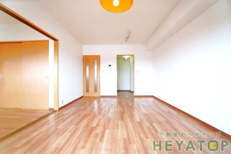 【居間・リビング】 | ＬＤＫ１２.８帖と洋室６.４帖（同仕様写真）