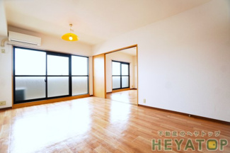 【内装】 | ＬＤＫ１２.８帖と洋室６.４帖（同仕様写真）