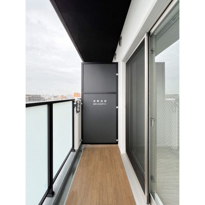 【バルコニー】 | グランドロアール南巽 | 落ち着いた時間を過ごせるバルコニーです