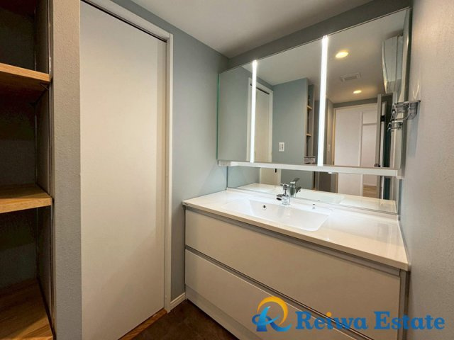 オクトス湘南茅ヶ崎ヴィスタヒルの独立洗面台