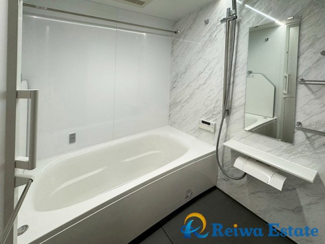 オクトス湘南茅ヶ崎ヴィスタヒルの浴室