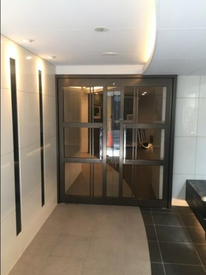 【エントランス】 | エストゥルース入谷 |  