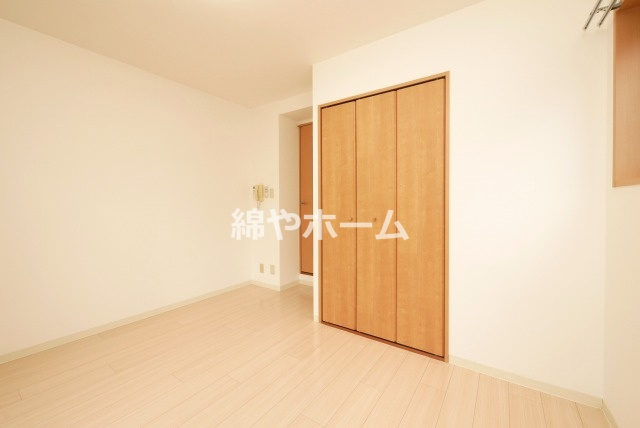 willDo難波wⅠの洋室|個人の部屋や寝室として使える洋室です
