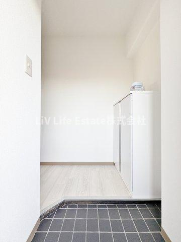 ＮＳビルの玄関