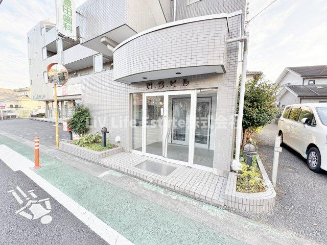 ＮＳビルのエントランス