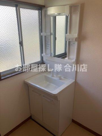 渡辺戸建の独立洗面台