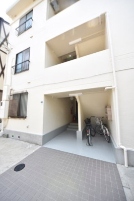 【エントランス】 | 俊成マンション