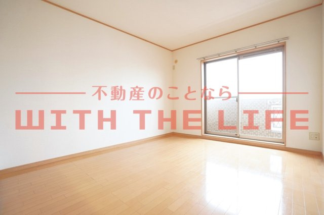 チャームビラⅡ【キャッシュバック対象物件】の居間・リビング|使いやすい居間です