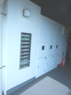 【その他共用部分】 | T.T.Studio | ダイヤル式の集合ポストです