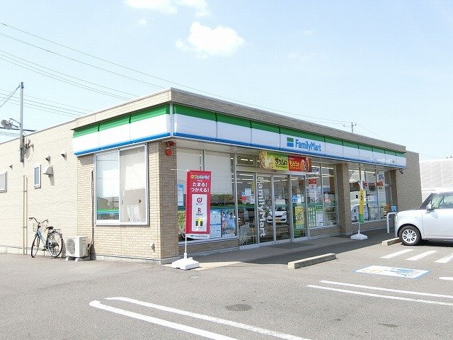 プロムナード花水木Ⅰの周辺|ファミリーマート 大垣小泉町店まで700m