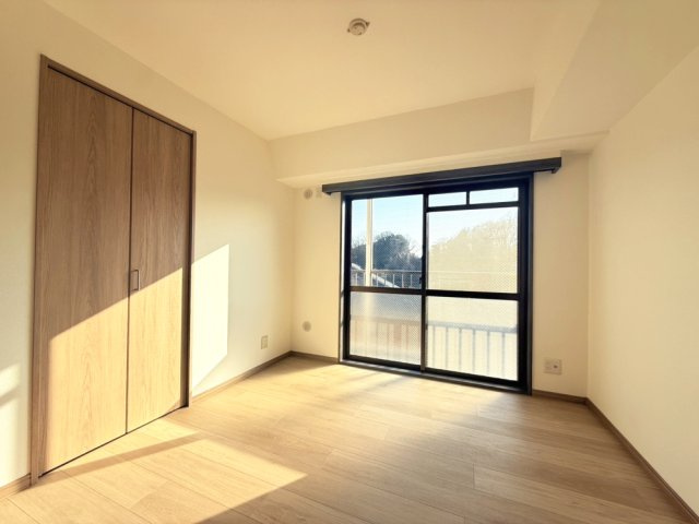 【洋室】 | エスペランサ第一宮前 | 約5帖の洋室です。