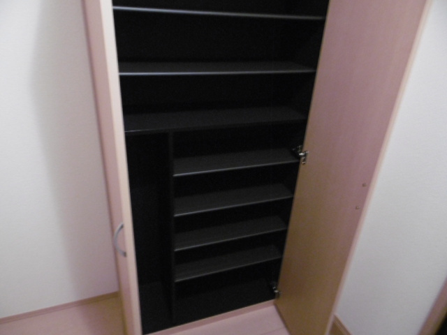 【玄関】 | メゾンルミエール