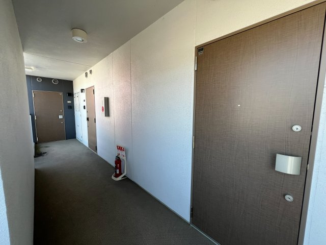 レヴァンテ薊野東町のエントランス