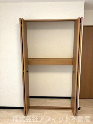 【その他】 | ガーデンハイム弐番館 | リビングの収納