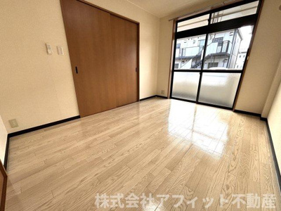 【寝室】 | ガーデンハイム弐番館 | 洋室6帖