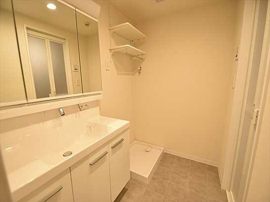 【独立洗面台】