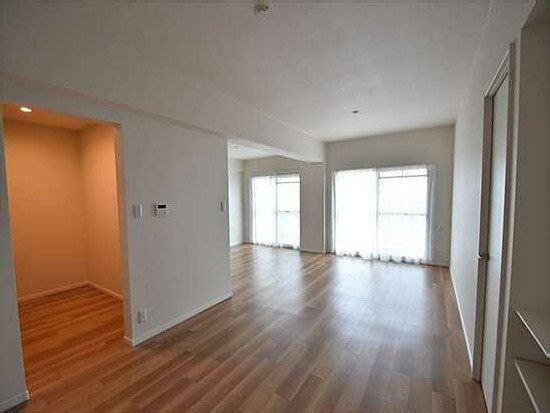 【居間・リビング】