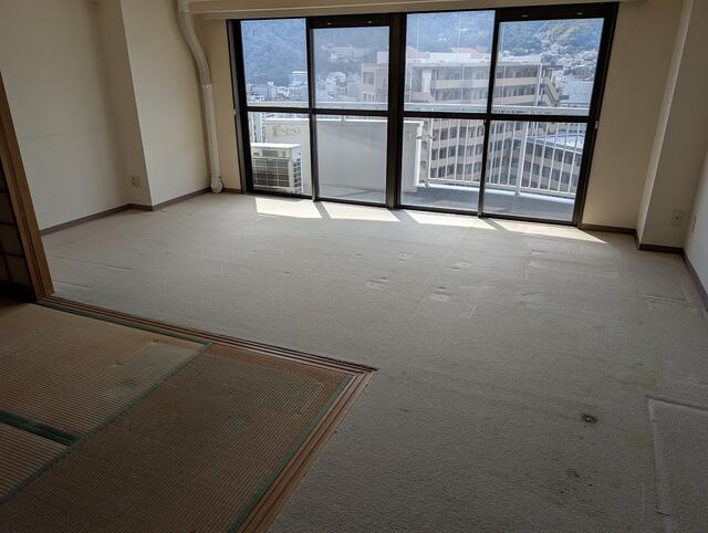 中銀ライフケア咲見20号館の居間・リビング