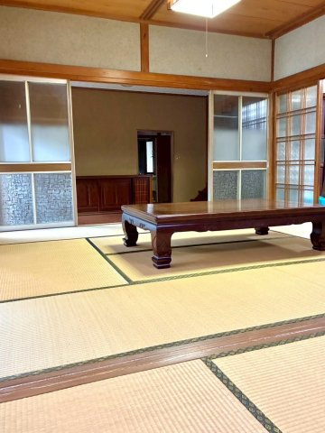 森尾　中古戸建　8DK+Sの和室