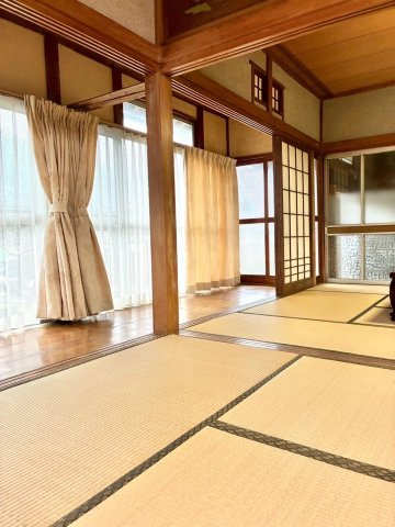 森尾　中古戸建　8DK+Sの和室